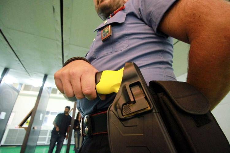 Taser (Fotogramma)